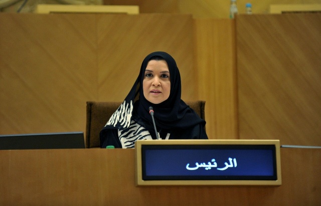 القبيسي امرأة تترأس البرلمان مستوى 1447936051.138871.inarticleLarge.jpg