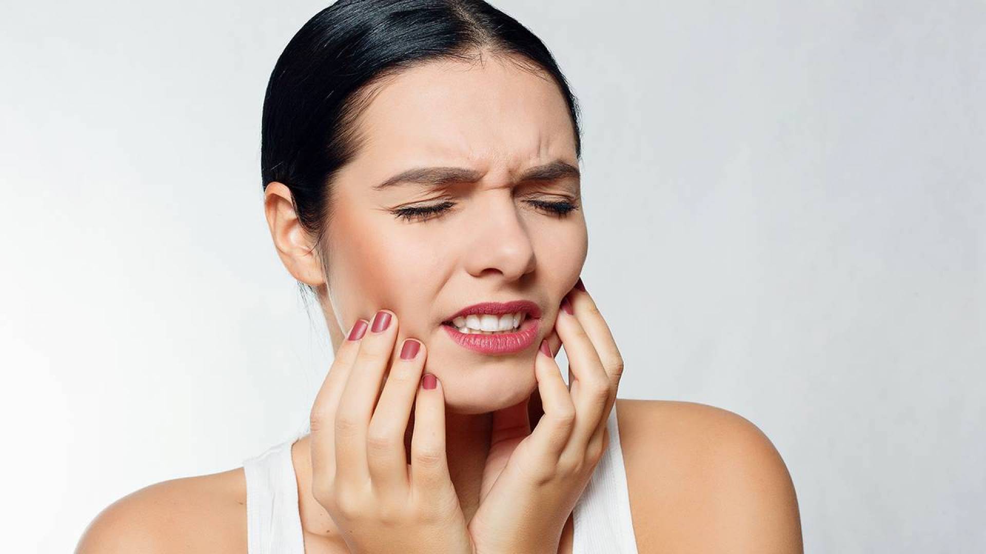 Синус-лифтинг гайморова пазуха. Острая зубная больболь. Болит зуб и отдает в нос. Опухла щека от зуба мудрости. Болит зуб и отдает в нос.