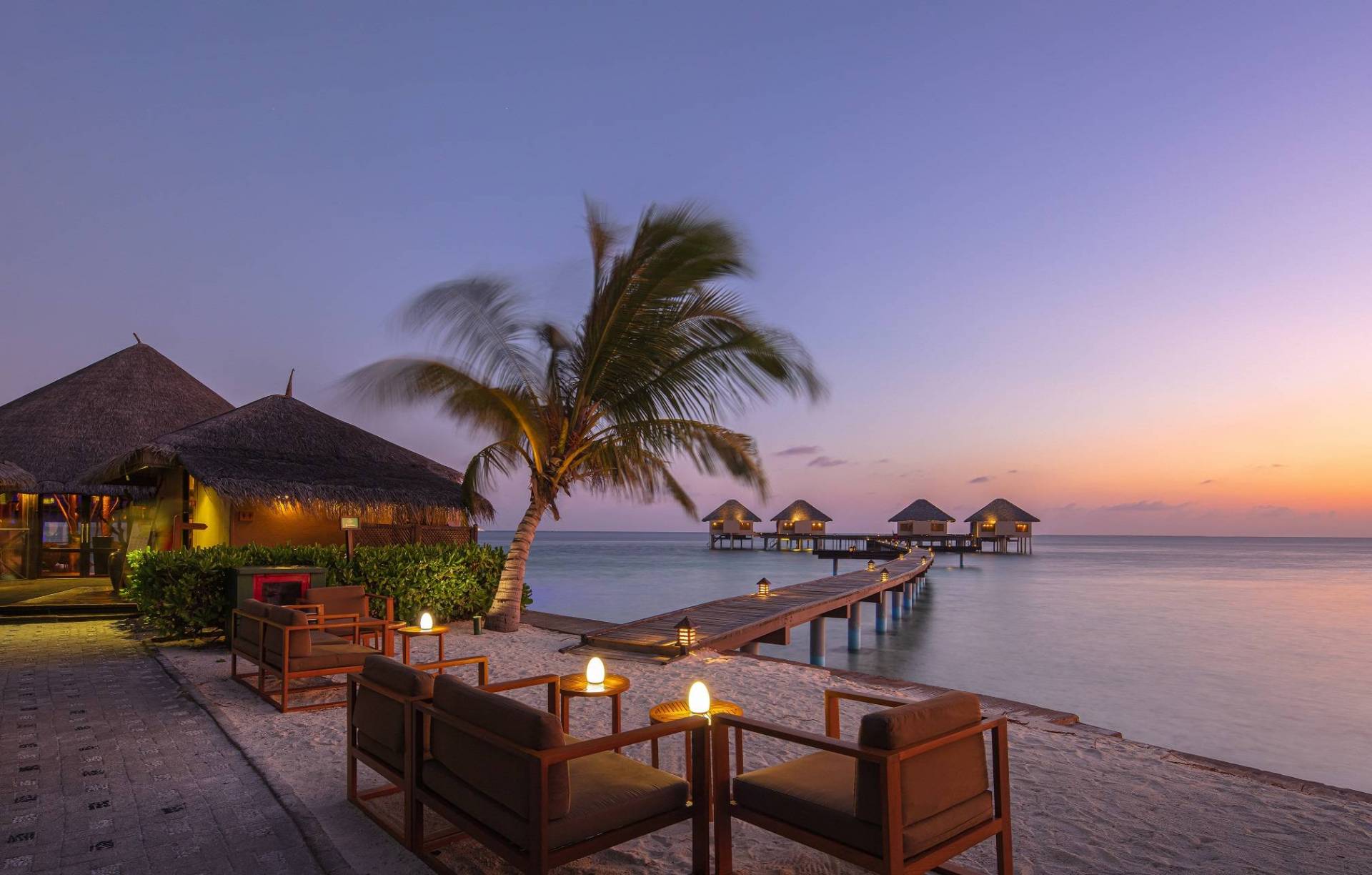 أفضل 5 منتجعات فاخرة في جزر المالديف لقضاء عطلة رومانسية في يوم الحب | Laha  Magazine