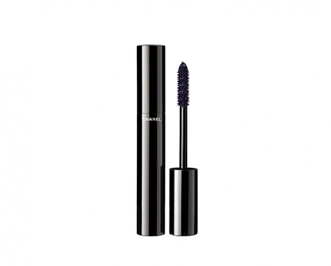 Chanel Mascara Le Volume de Chanel in Ardent Purple Laha Magazine